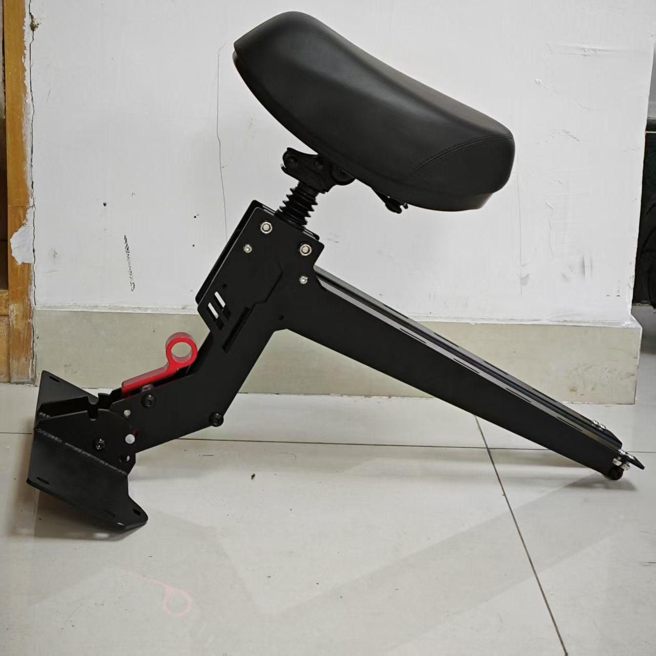 Giant Monster R8 Premium Seats