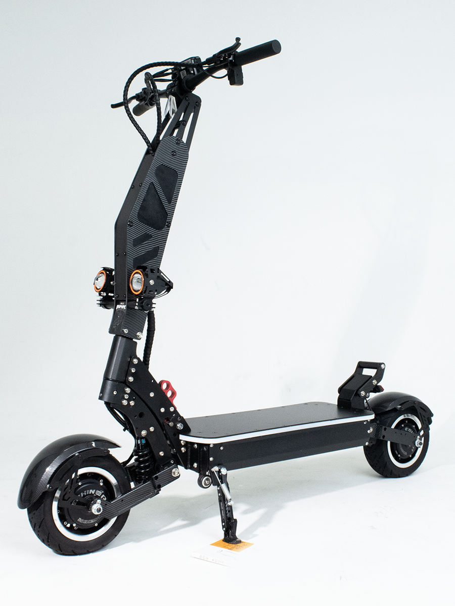 Carbon fiber electric scooter with long wheelbase body