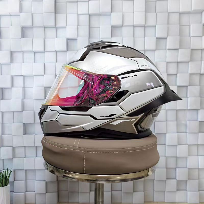 High performance full coverage motorcycle helmet